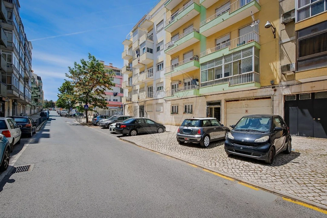 Apartamento T2 para Venda em Benfica Foto 16