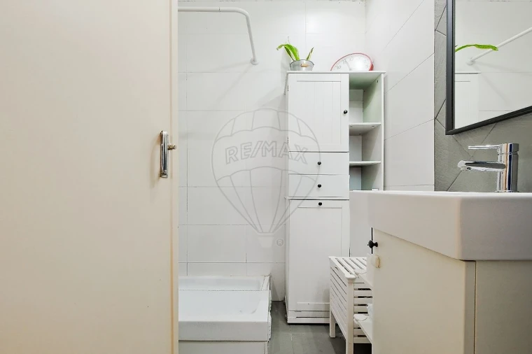 Apartamento T2 para Venda em Benfica Foto 27