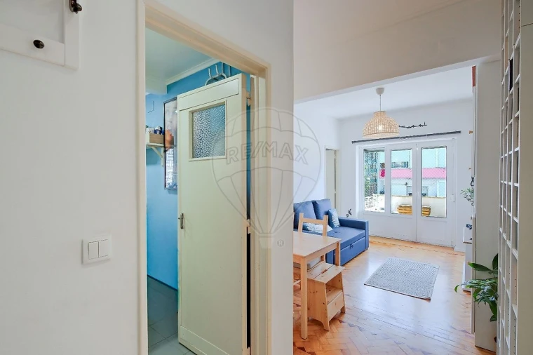 Apartamento T2 para Venda em Benfica Foto 12