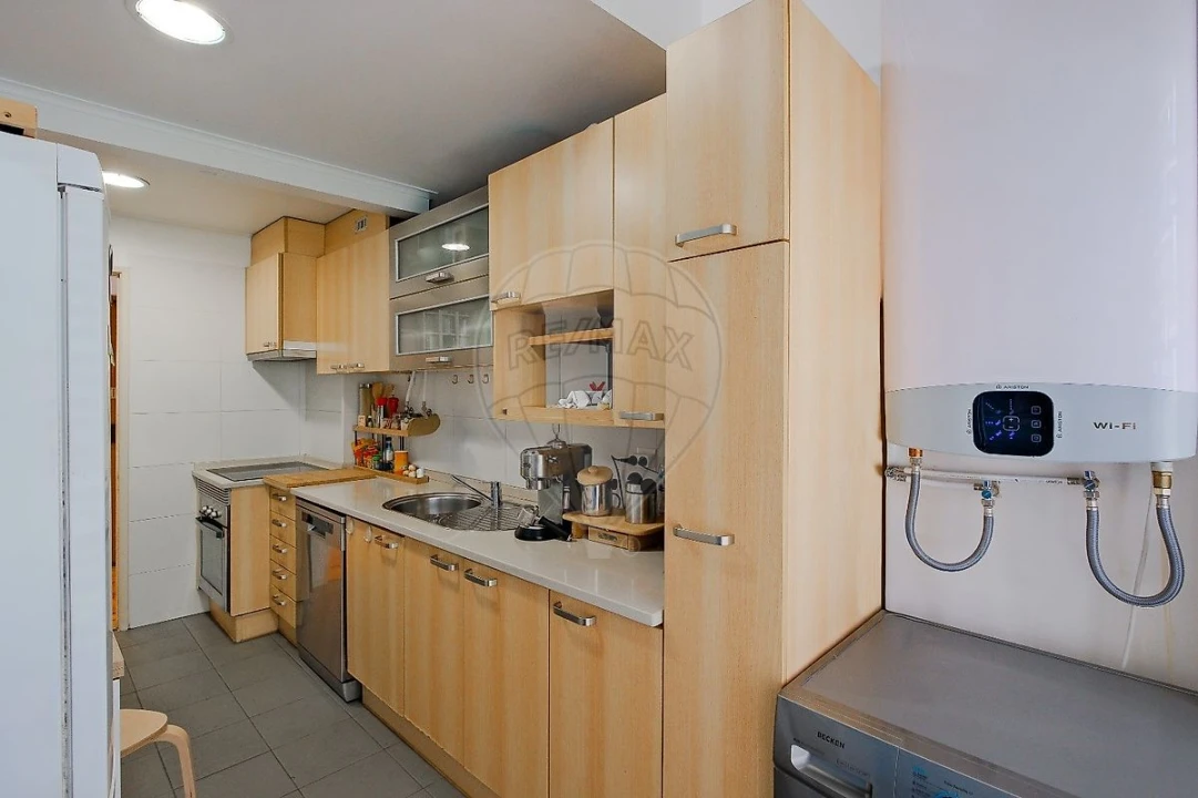 Apartamento T2 para Venda em Benfica Foto 29