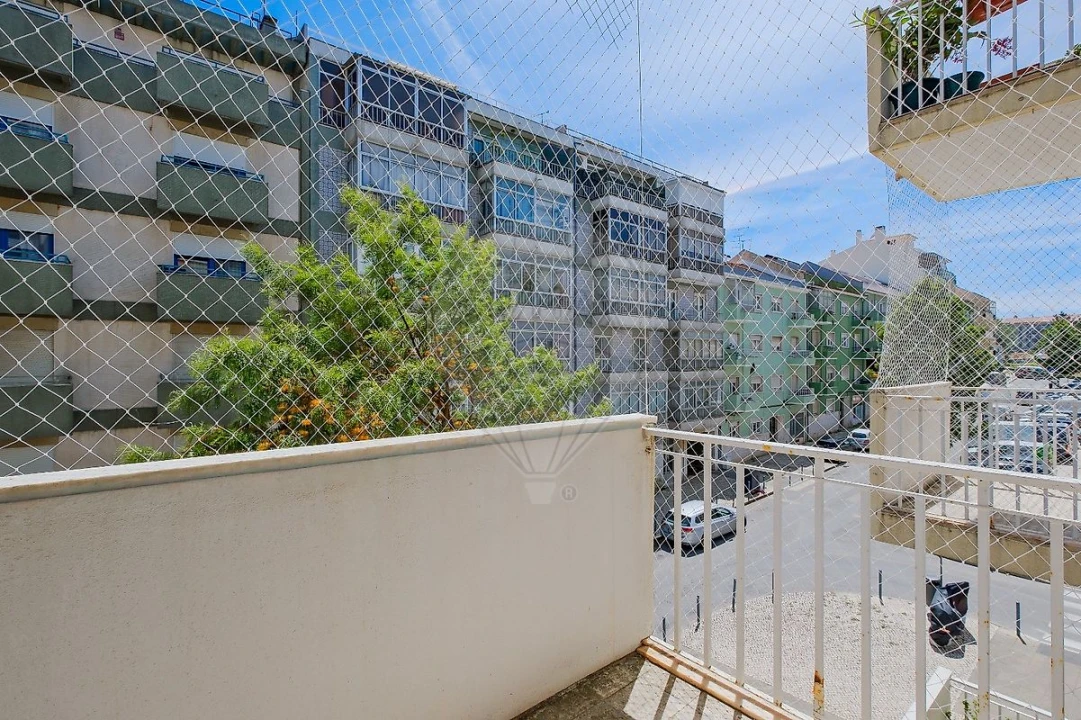 Apartamento T2 para Venda em Benfica Foto 22