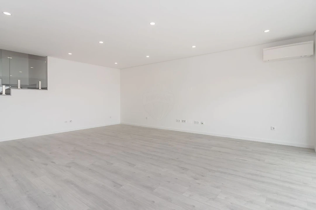Apartamento T5 para Venda em Montijo e Afonsoeiro Foto 39