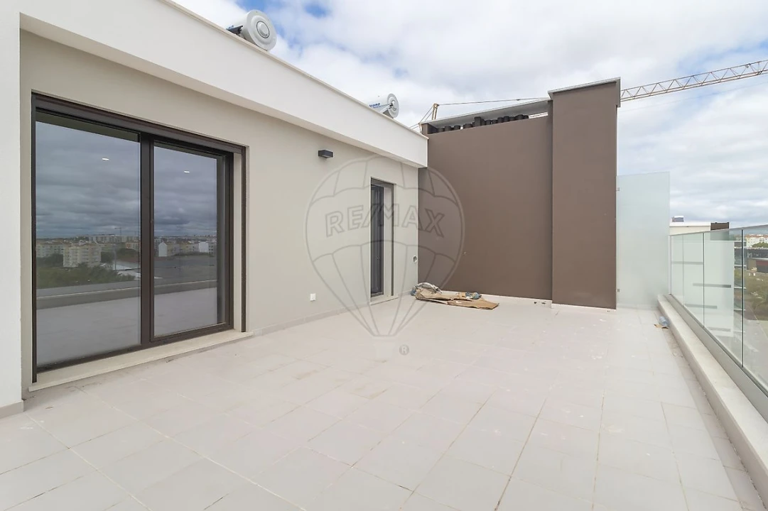 Apartamento T5 para Venda em Montijo e Afonsoeiro Foto 35