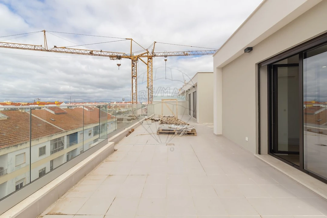 Apartamento T5 para Venda em Montijo e Afonsoeiro Foto 17