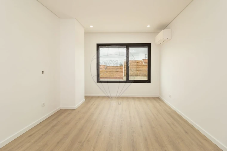Apartamento T5 para Venda em Montijo e Afonsoeiro Foto 37
