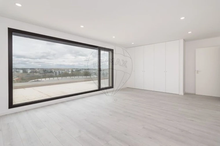 Apartamento T5 para Venda em Montijo e Afonsoeiro Foto 28