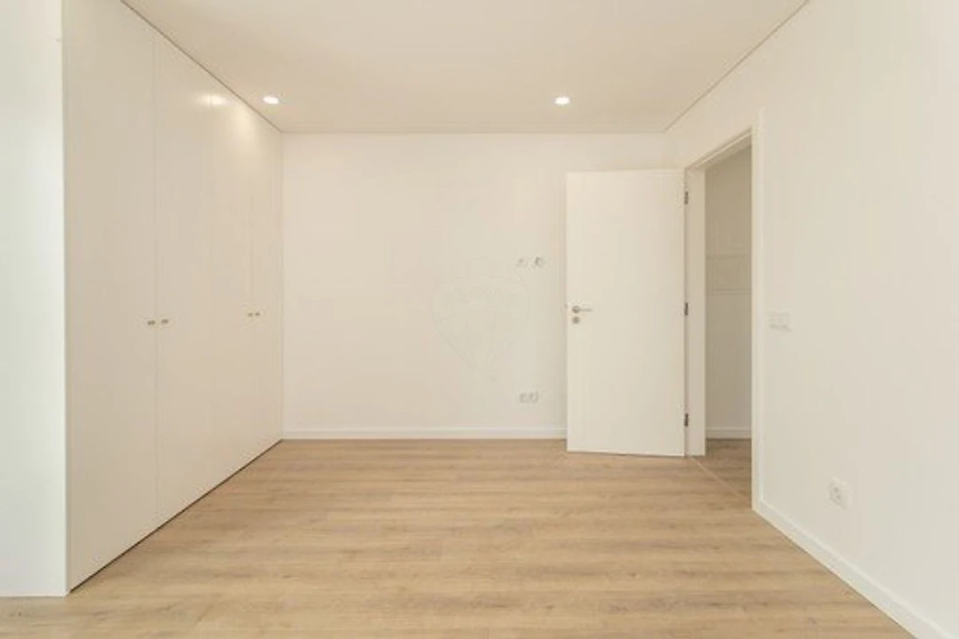 Apartamento T5 para Venda em Montijo e Afonsoeiro Foto 10