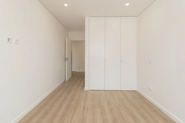 Apartamento T5 para Venda em Montijo e Afonsoeiro Foto 8