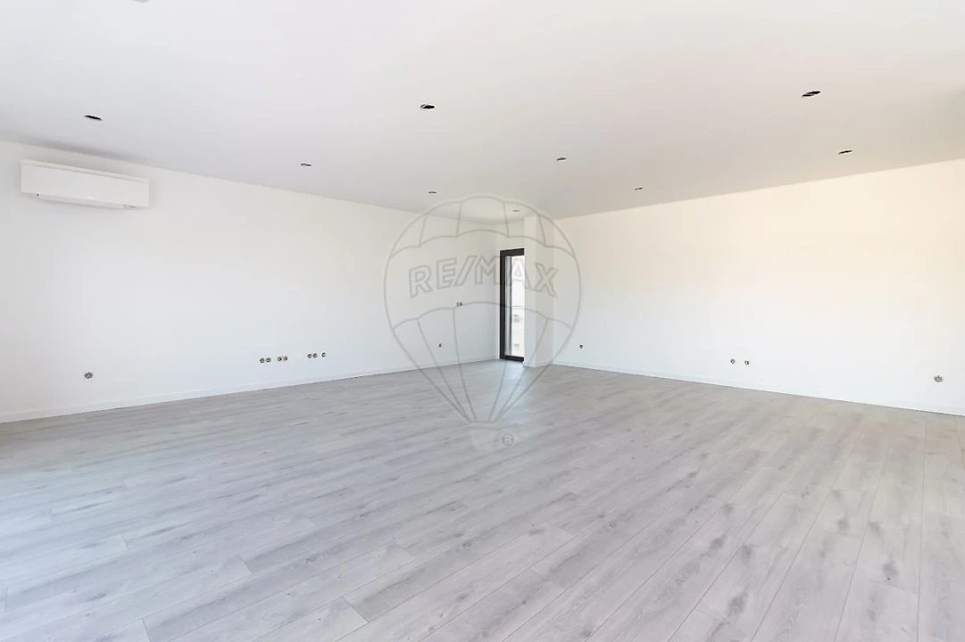 Apartamento T5 para Venda em Montijo e Afonsoeiro Foto 34