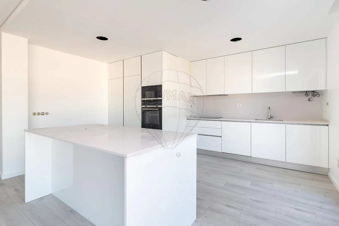 Apartamento T5 para Venda em Montijo e Afonsoeiro Foto 36