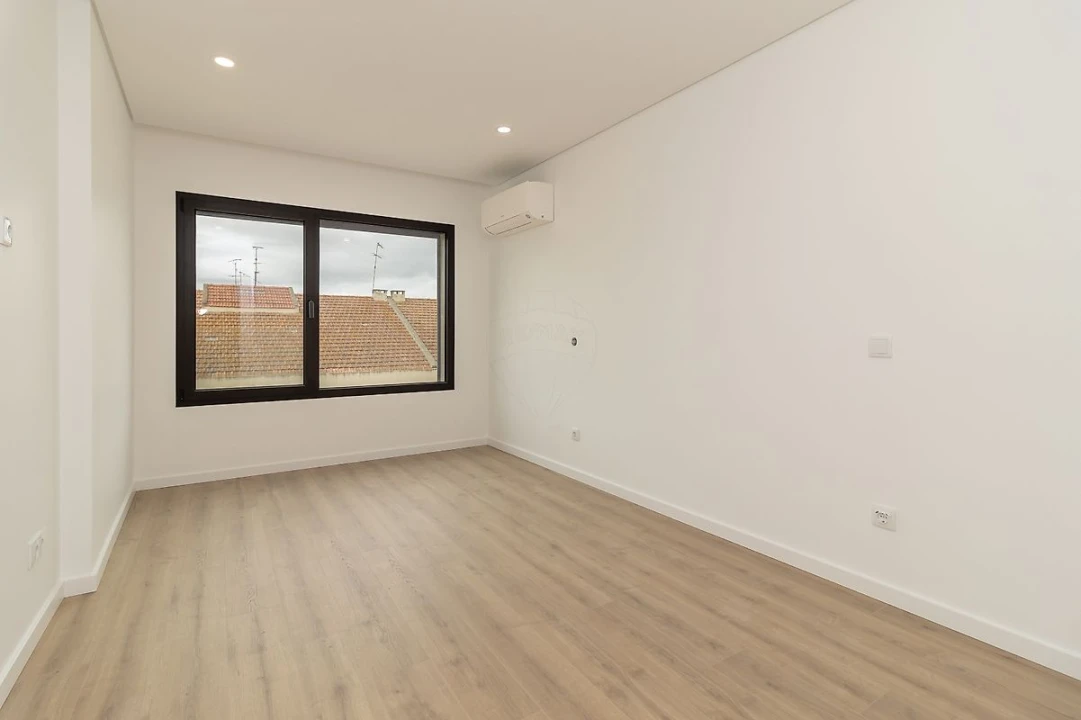 Apartamento T5 para Venda em Montijo e Afonsoeiro Foto 19
