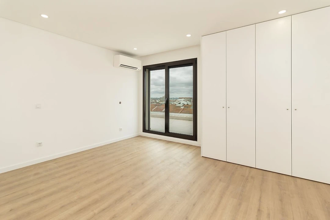Apartamento T5 para Venda em Montijo e Afonsoeiro Foto 8