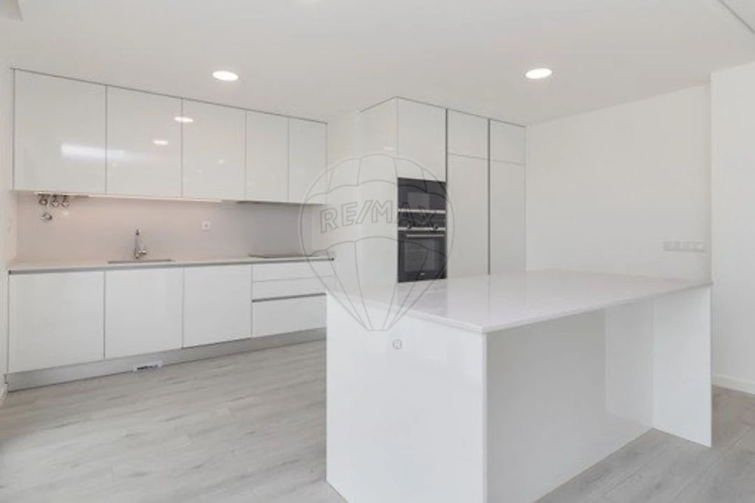 Apartamento T5 para Venda em Montijo e Afonsoeiro Foto 7