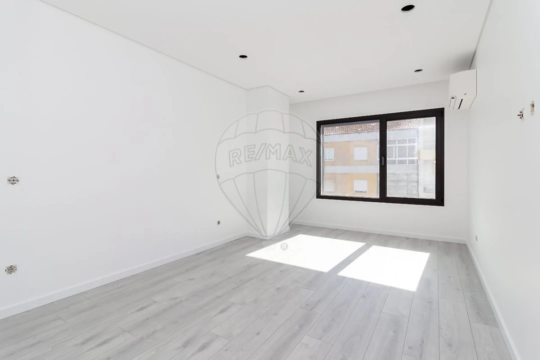 Apartamento T5 para Venda em Montijo e Afonsoeiro Foto 18