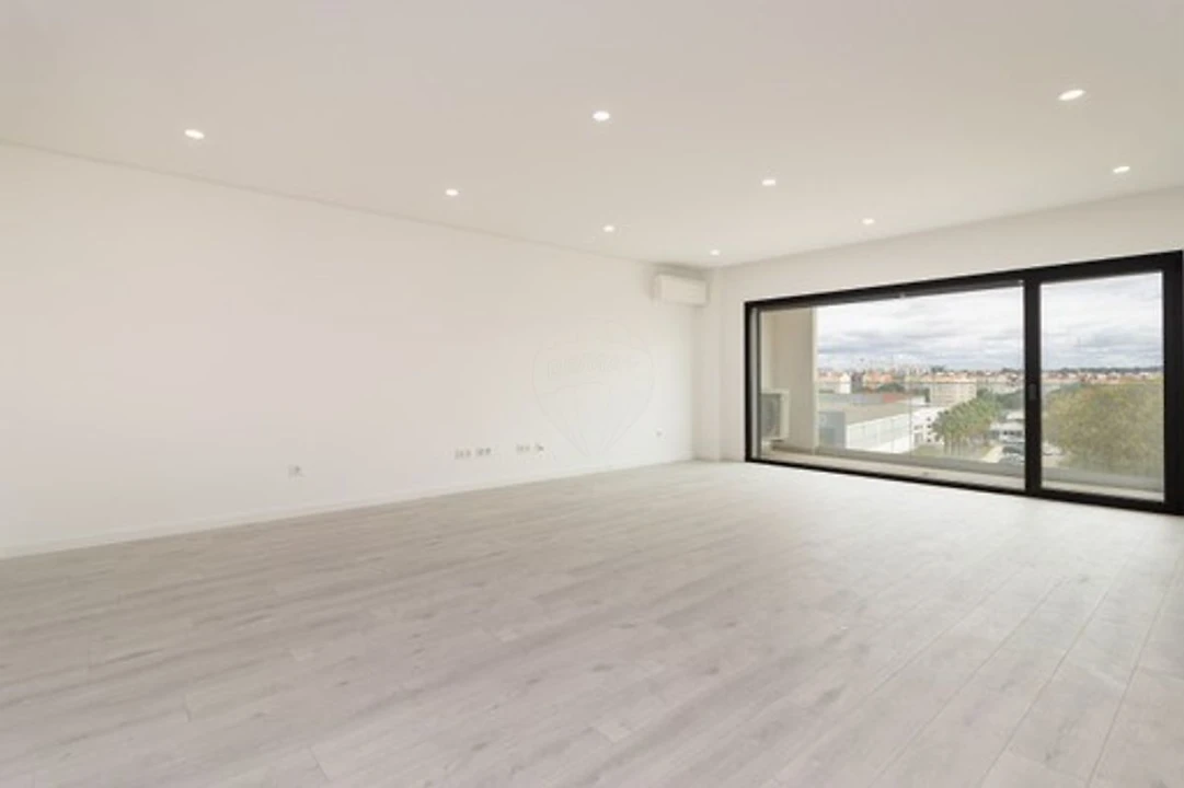 Apartamento T5 para Venda em Montijo e Afonsoeiro Foto 2