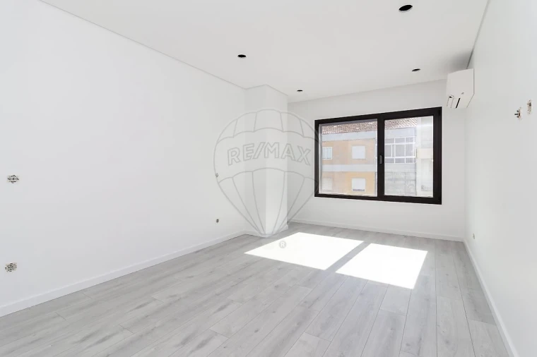 Apartamento T5 para Venda em Montijo e Afonsoeiro Foto 18
