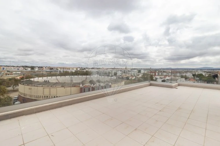 Apartamento T5 para Venda em Montijo e Afonsoeiro Foto 40