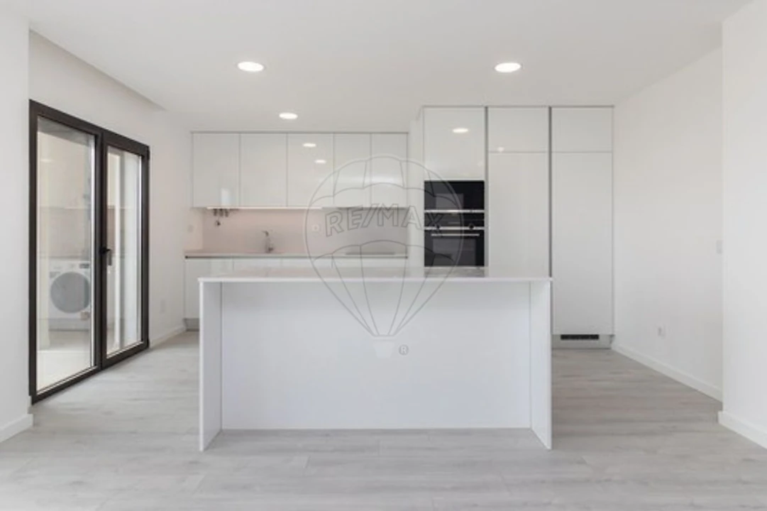 Apartamento T5 para Venda em Montijo e Afonsoeiro Foto 3