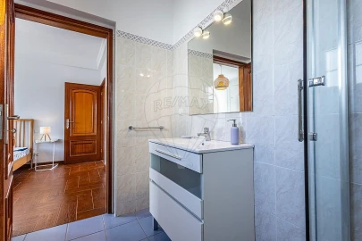 Apartamento T4 para Venda em Aveiras de Cima