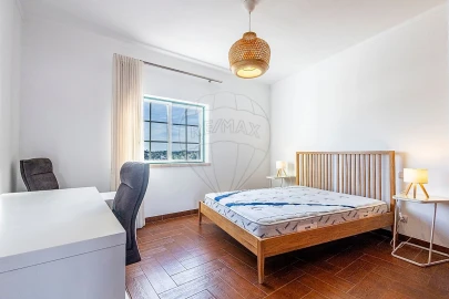Apartamento T4 para Venda em Aveiras de Cima