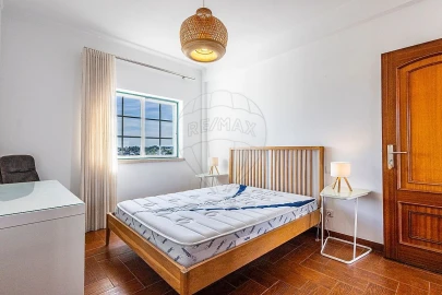 Apartamento T4 para Venda em Aveiras de Cima