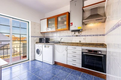 Apartamento T4 para Venda em Aveiras de Cima