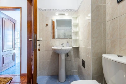 Apartamento T4 para Venda em Aveiras de Cima