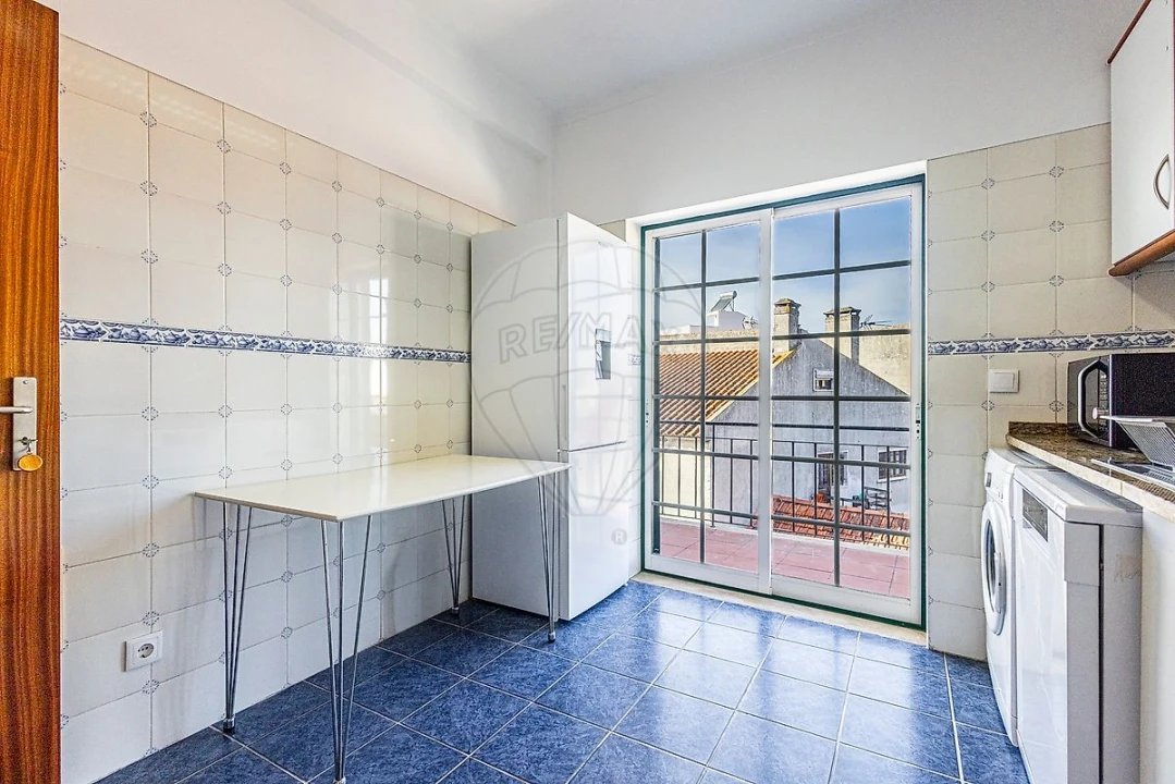 Apartamento T4 para Venda em Aveiras de Cima Foto 17