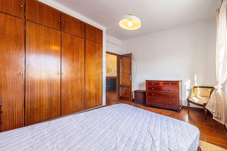 Apartamento T4 para Venda em Aveiras de Cima Foto 26