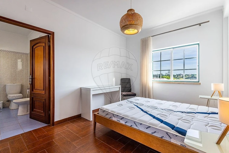 Apartamento T4 para Venda em Aveiras de Cima Foto 36