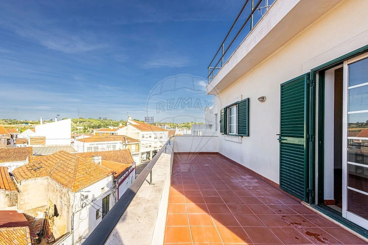 Apartamento T4 para Venda em Aveiras de Cima Foto 44