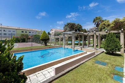 Apartamento T2 para Arrendamento em São Felix da Marinha