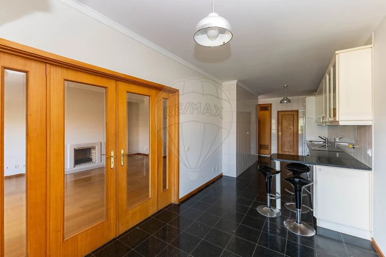Apartamento T2 para Arrendamento em São Felix da Marinha Foto 7