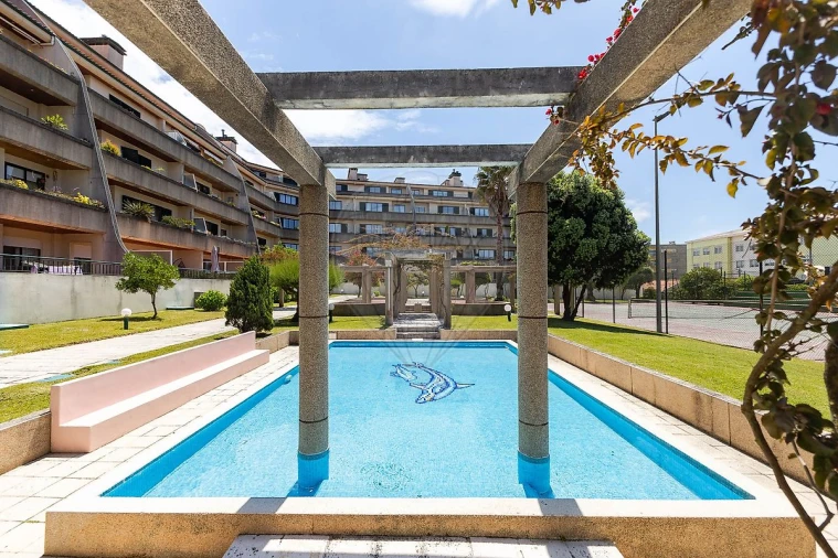 Apartamento T2 para Arrendamento em São Felix da Marinha Foto 27
