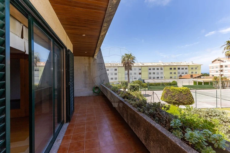 Apartamento T2 para Arrendamento em São Felix da Marinha Foto 12
