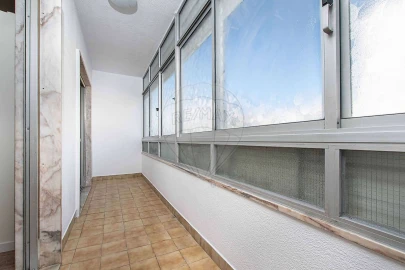 Apartamento T2 para Arrendamento em Massamá e Monte Abraão