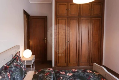 Apartamento T1 para Venda em Santa Marinha e São Pedro da Afurada