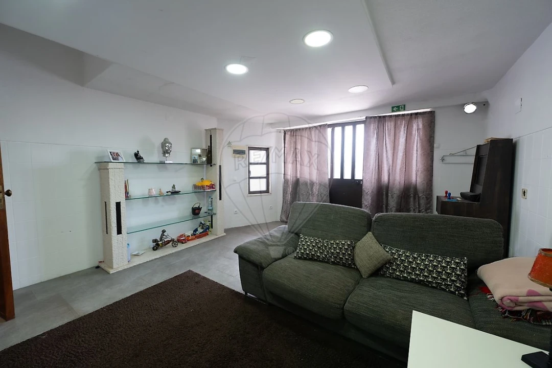Moradia T3 para Venda em Alcabideche Foto 6