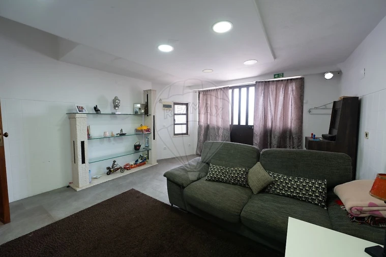 Moradia T3 para Venda em Alcabideche Foto 6
