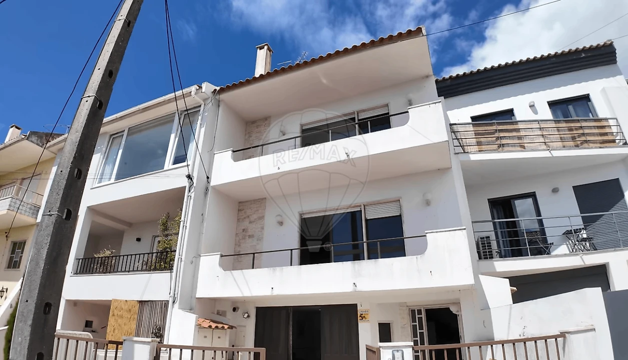 Moradia T3 para Venda em Alcabideche Foto 34