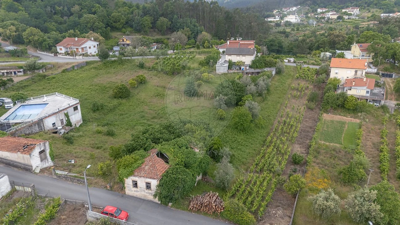 Moradia T3 para Venda em Lorvão Foto 3