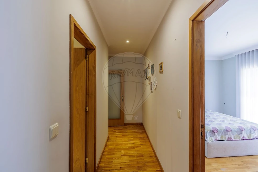 Apartamento T2 para Arrendamento em Gulpilhares e Valadares Foto 26