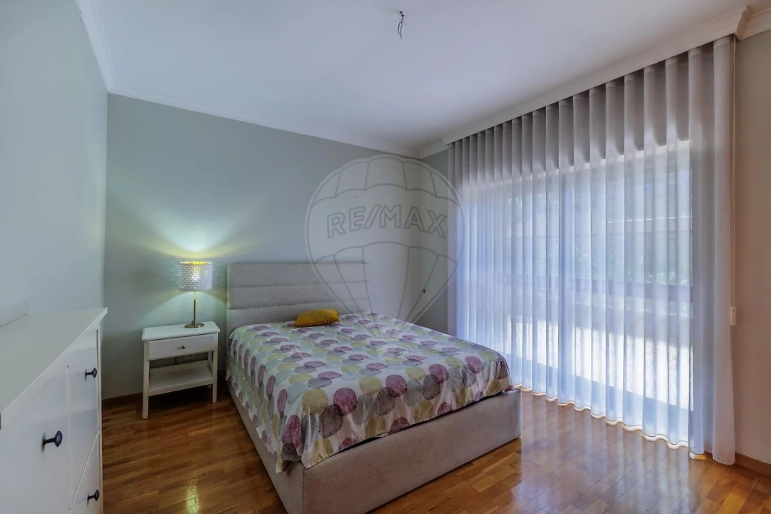 Apartamento T2 para Arrendamento em Gulpilhares e Valadares Foto 14