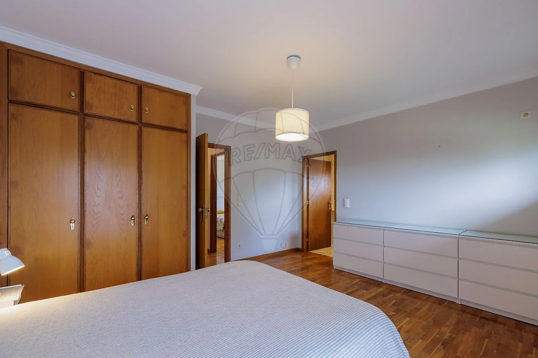 Apartamento T2 para Arrendamento em Gulpilhares e Valadares Foto 23