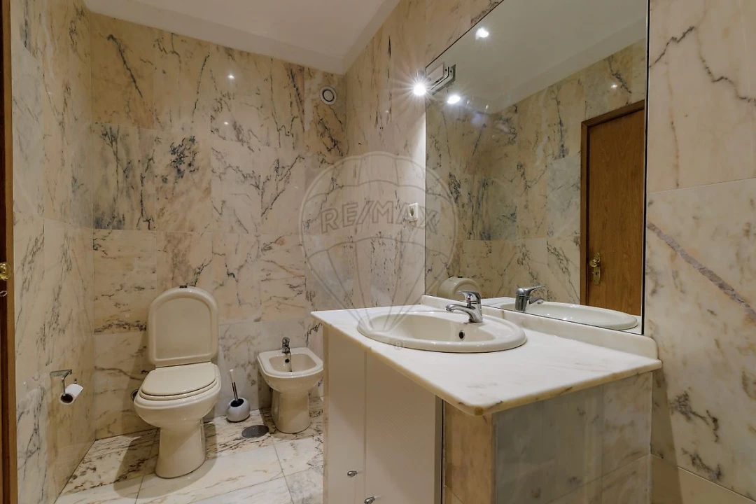 Apartamento T2 para Arrendamento em Gulpilhares e Valadares Foto 29