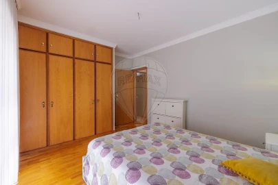 Apartamento T2 para Arrendamento em Gulpilhares e Valadares