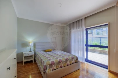 Apartamento T2 para Arrendamento em Gulpilhares e Valadares
