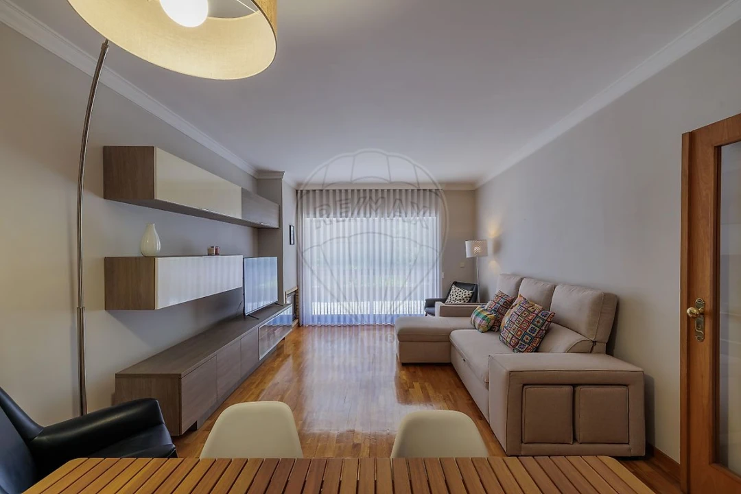 Apartamento T2 para Arrendamento em Gulpilhares e Valadares Foto 4