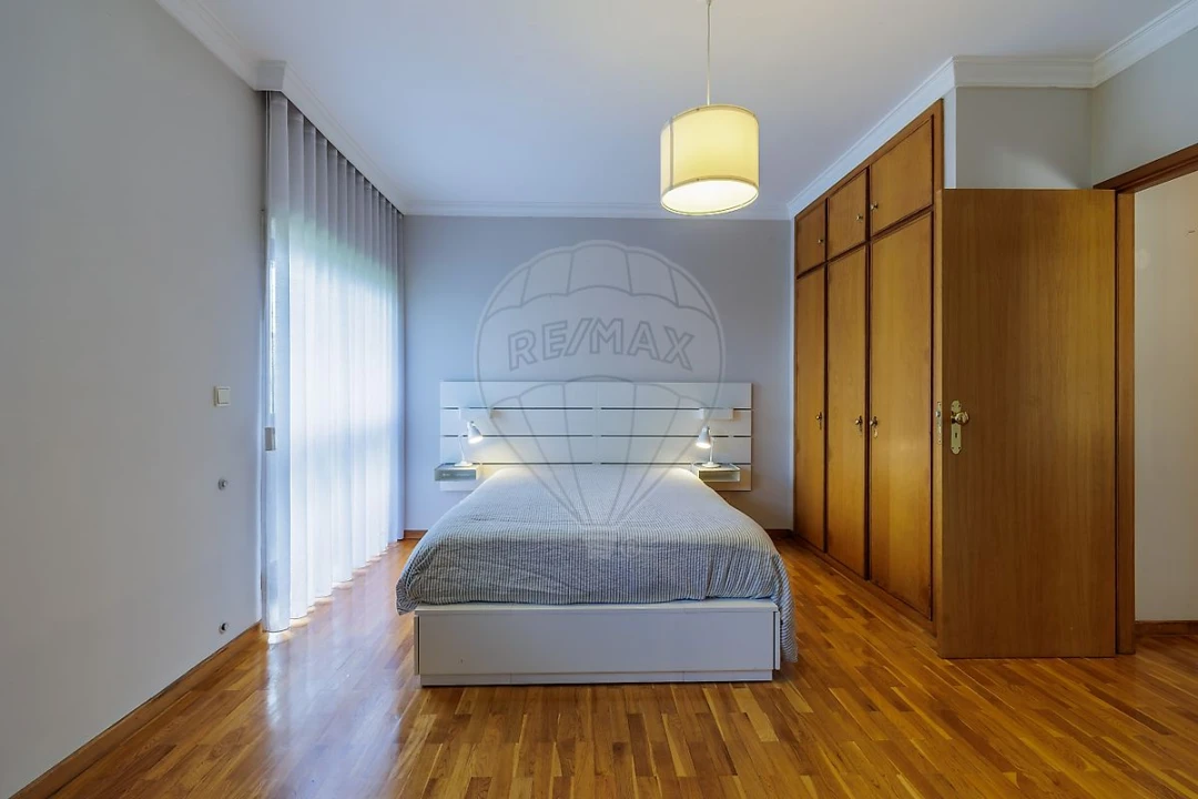 Apartamento T2 para Arrendamento em Gulpilhares e Valadares Foto 18