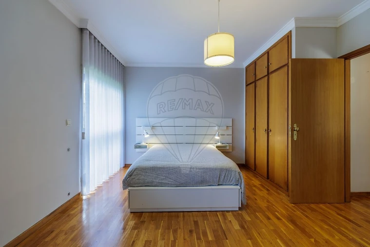 Apartamento T2 para Arrendamento em Gulpilhares e Valadares Foto 18